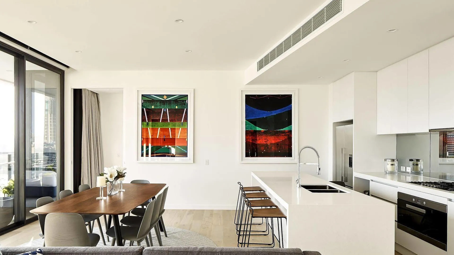 Hotel The Johnson Brisbane - Art Series