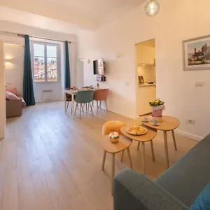 06a3 - Lovely In The Heart Of Old Apartment Nice