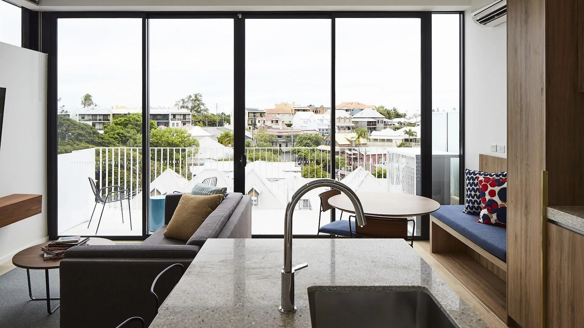The Johnson Brisbane - Art Series Hotel