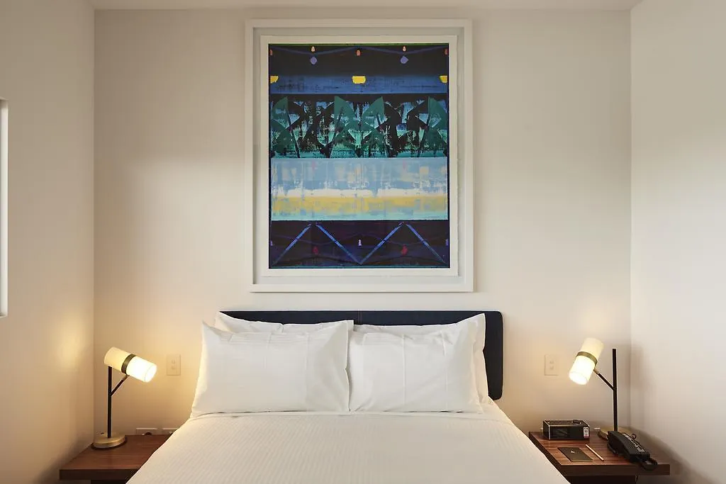 Hotel The Johnson Brisbane - Art Series