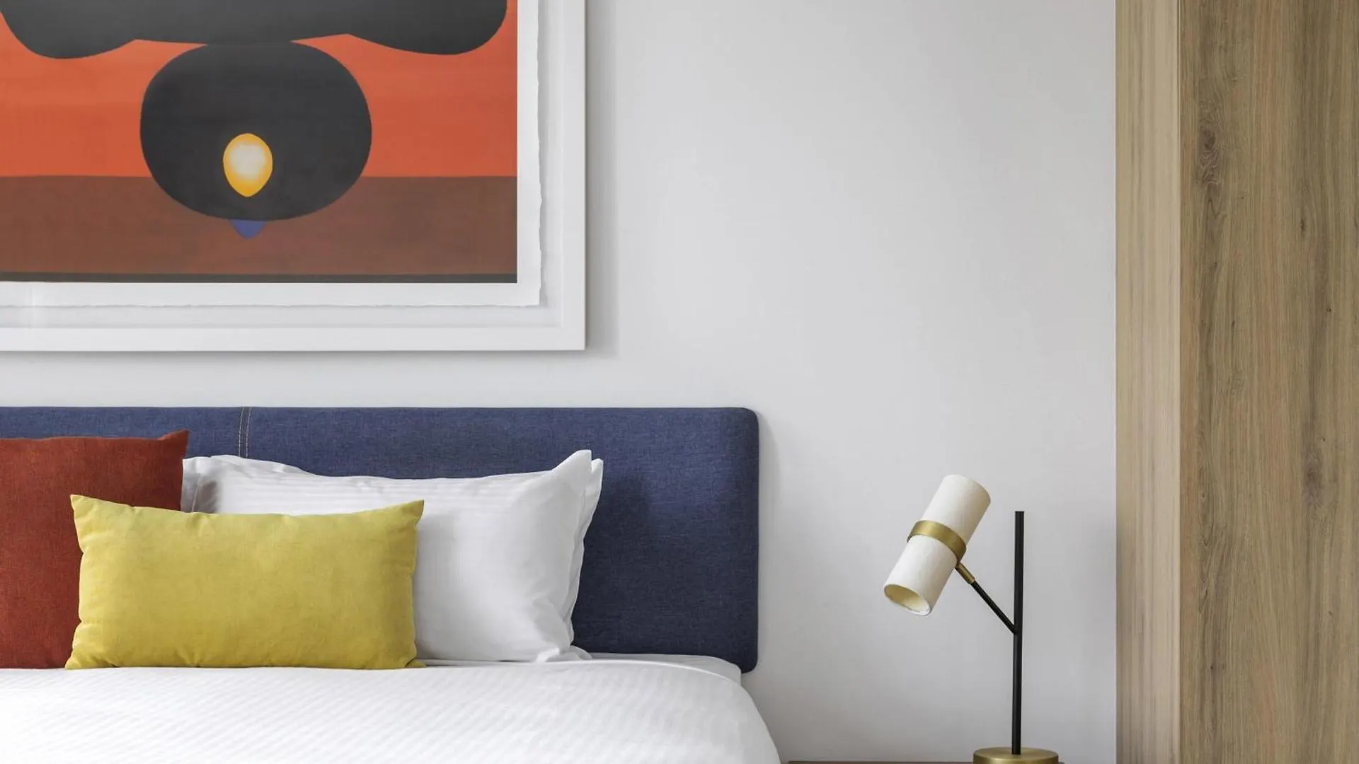 Hotel The Johnson Brisbane - Art Series
