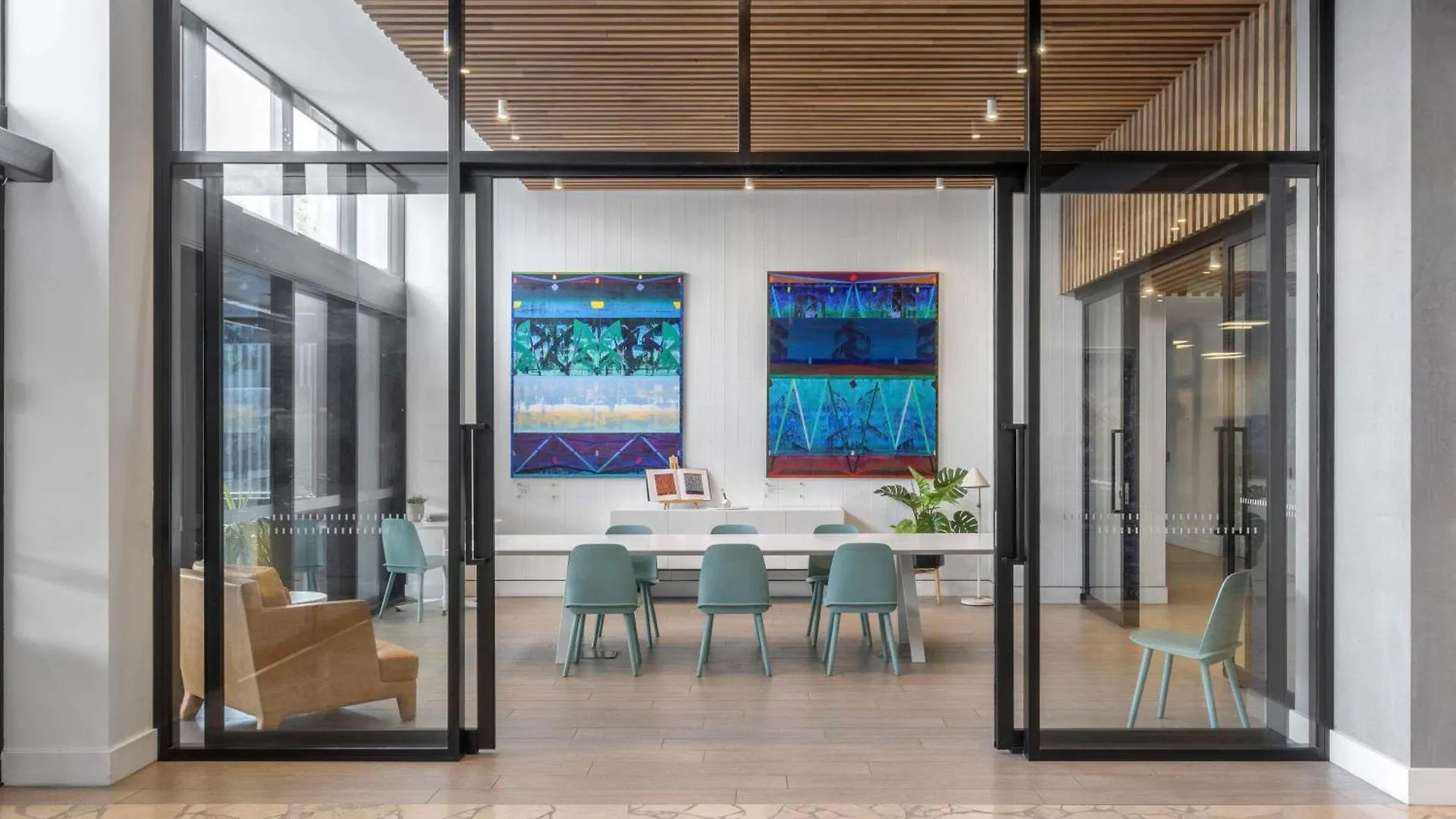The Johnson Brisbane - Art Series Hotel